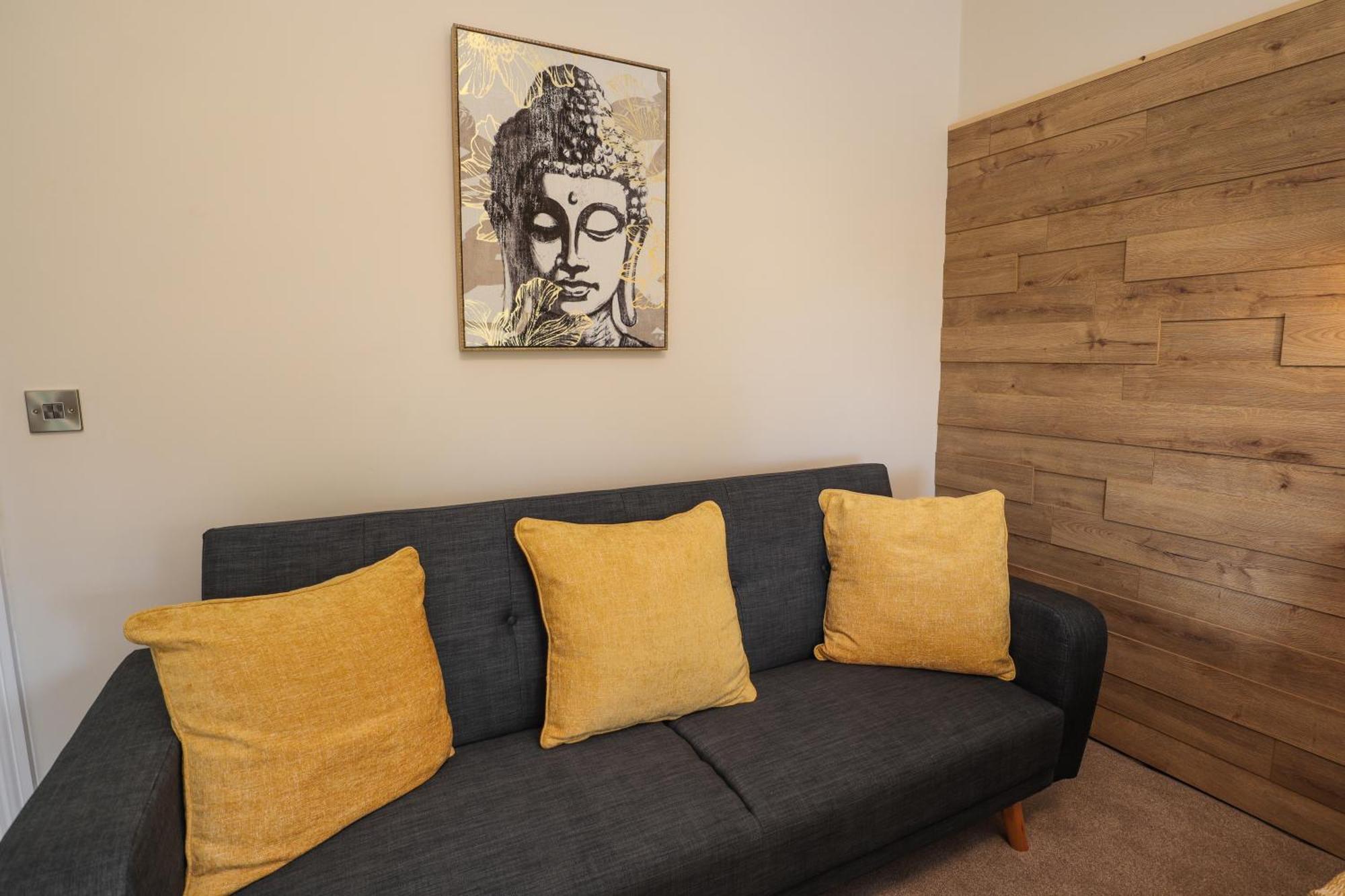 One Bed Apartment, Close To Train, City, Beach And Hospital Long Booking Welcome WTA WTA Eastbourne Exterior foto